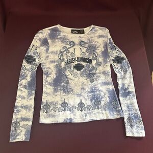 Long-sleeved Harley Davidson Top with Blue Scrolls.